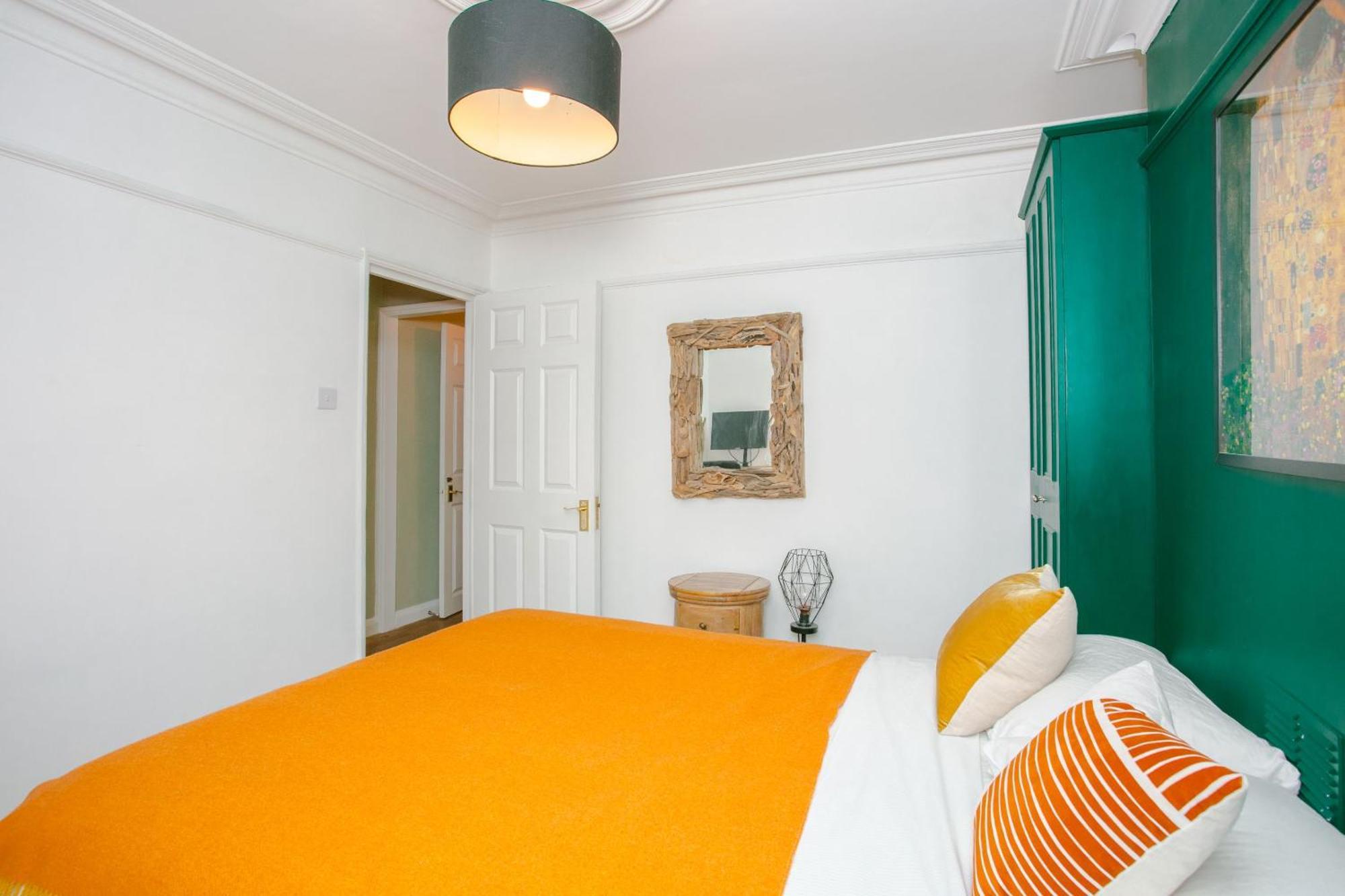 Modern Garden Apartment Camden Лондон Экстерьер фото